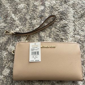 Michael Kors jet set travel double zip wristlet